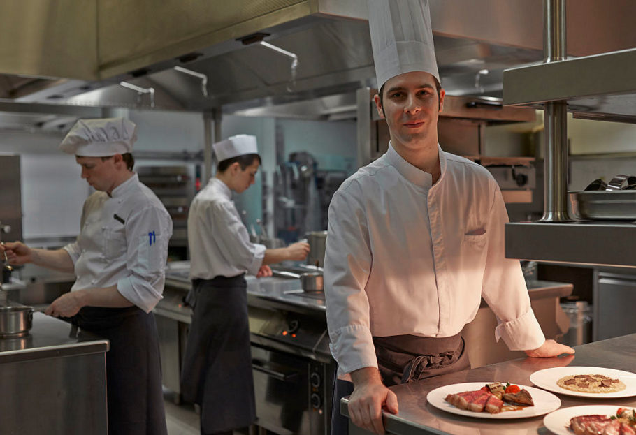 五星級酒店廚房布局